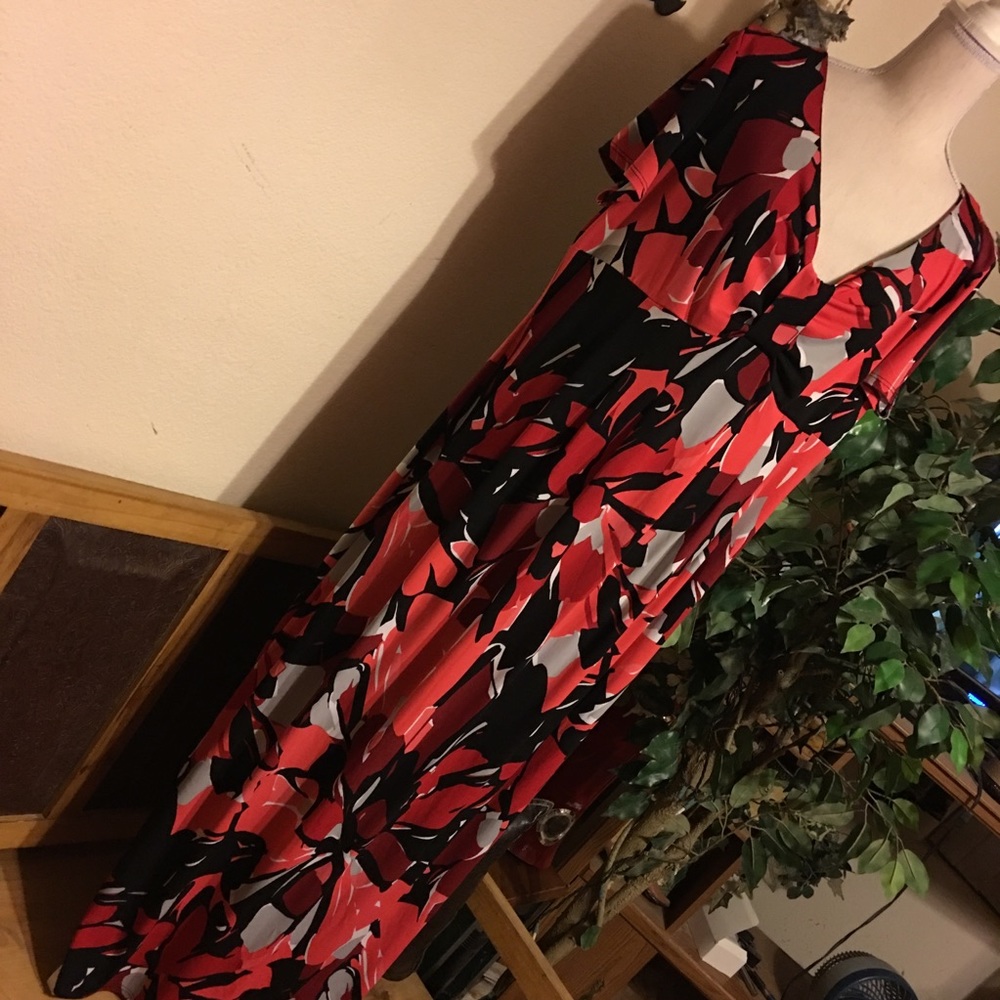 Tiana B gorgeous colorful maxi dress XL